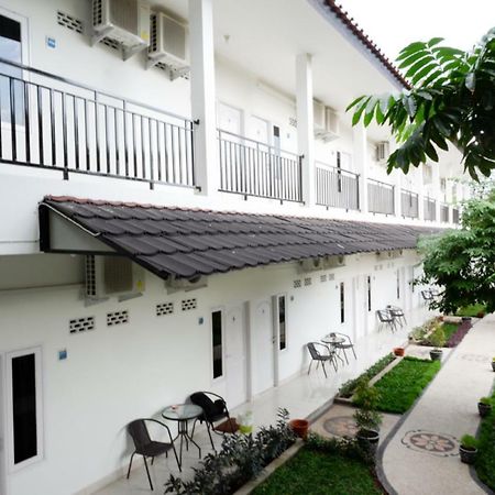 Reddoorz Near Mataram University Ngoại thất bức ảnh