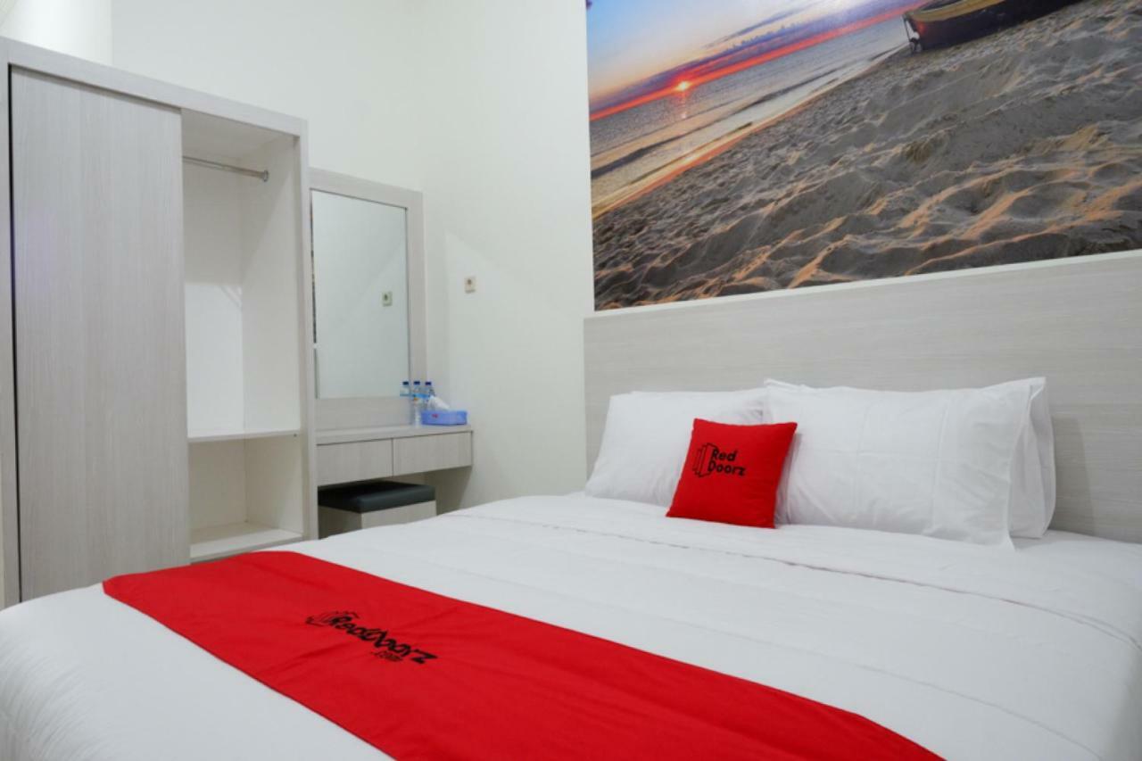 Reddoorz Near Mataram University Ngoại thất bức ảnh