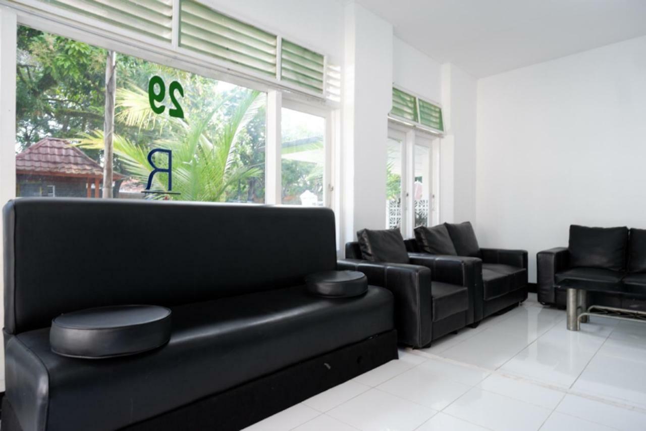 Reddoorz Near Mataram University Ngoại thất bức ảnh