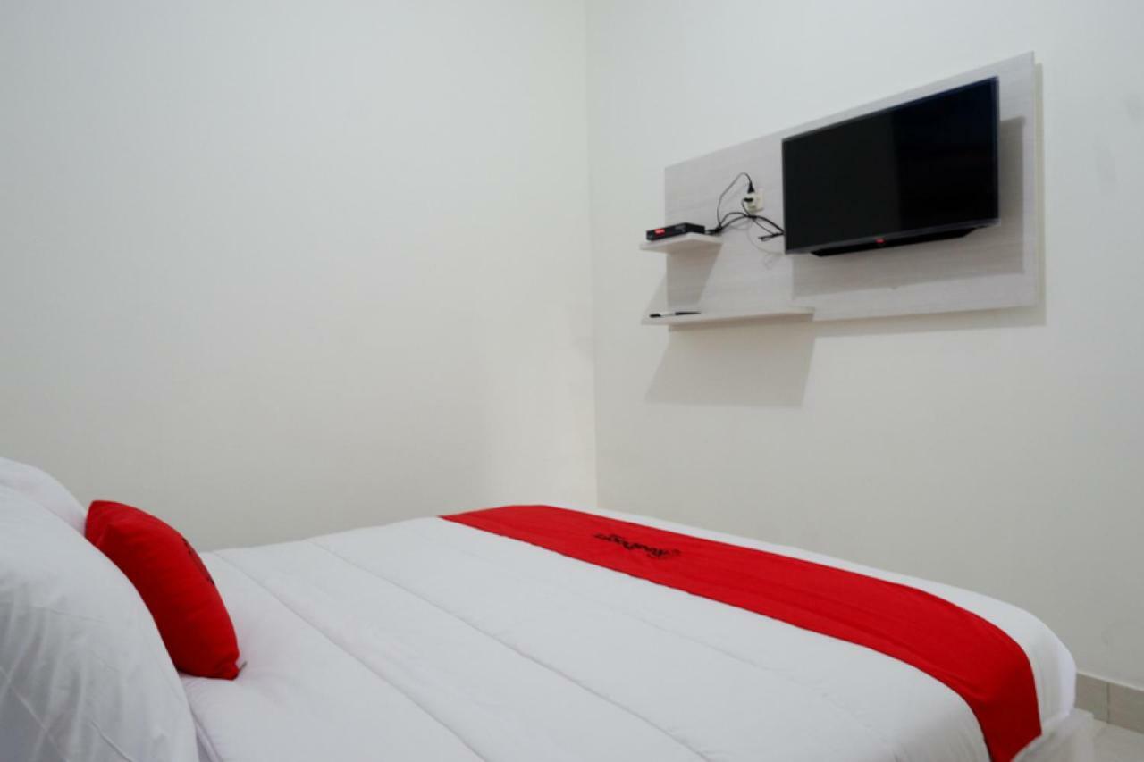 Reddoorz Near Mataram University Ngoại thất bức ảnh