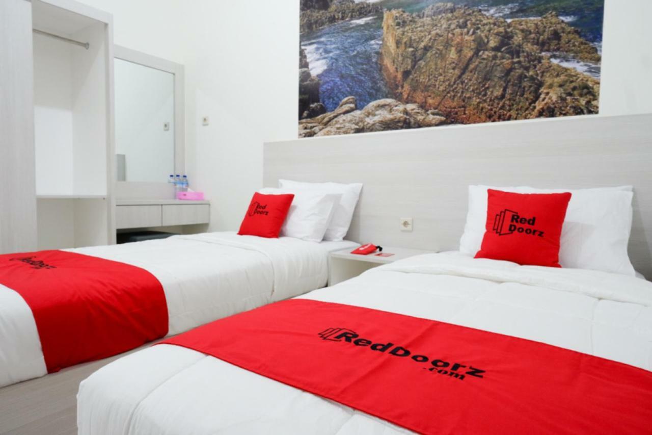 Reddoorz Near Mataram University Ngoại thất bức ảnh
